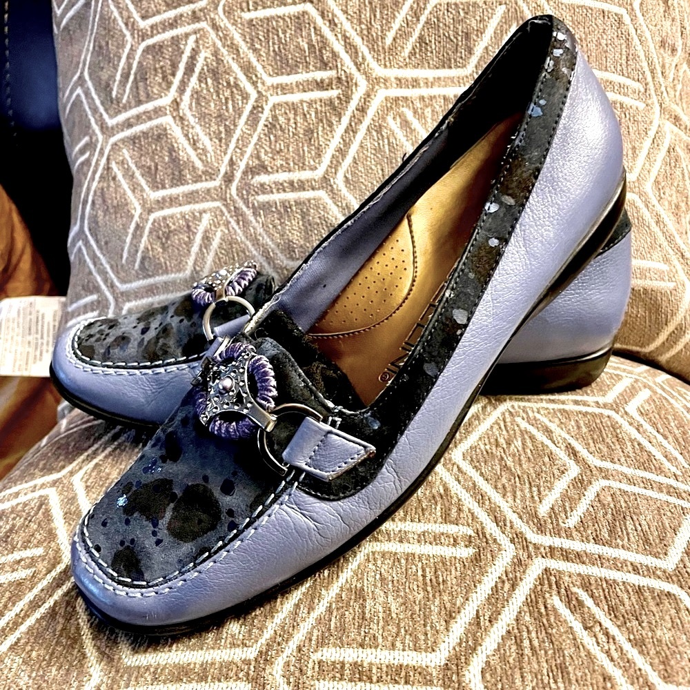 BELLINI ITALIAN BLUE stylish shoe with belt buckle design leopard TRIM N FRONT